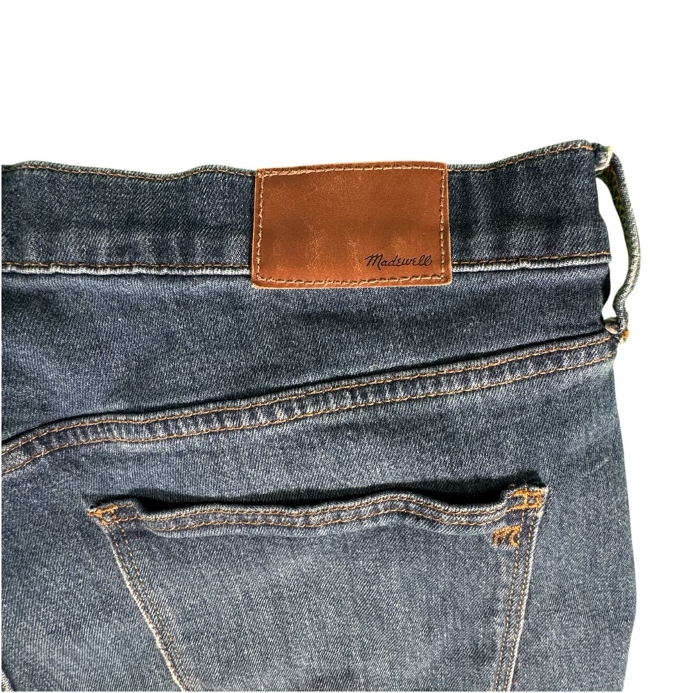 Madewell Slim Boyjean Shorts Women’s Size 30 Denim Blue Raw Hem Distressed - Picture 5 of 9
